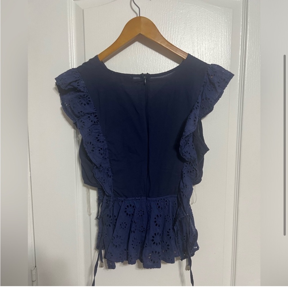 Chicways Navy Blue Eyelet Ruffle Top Size L - Picture 3 of 3
